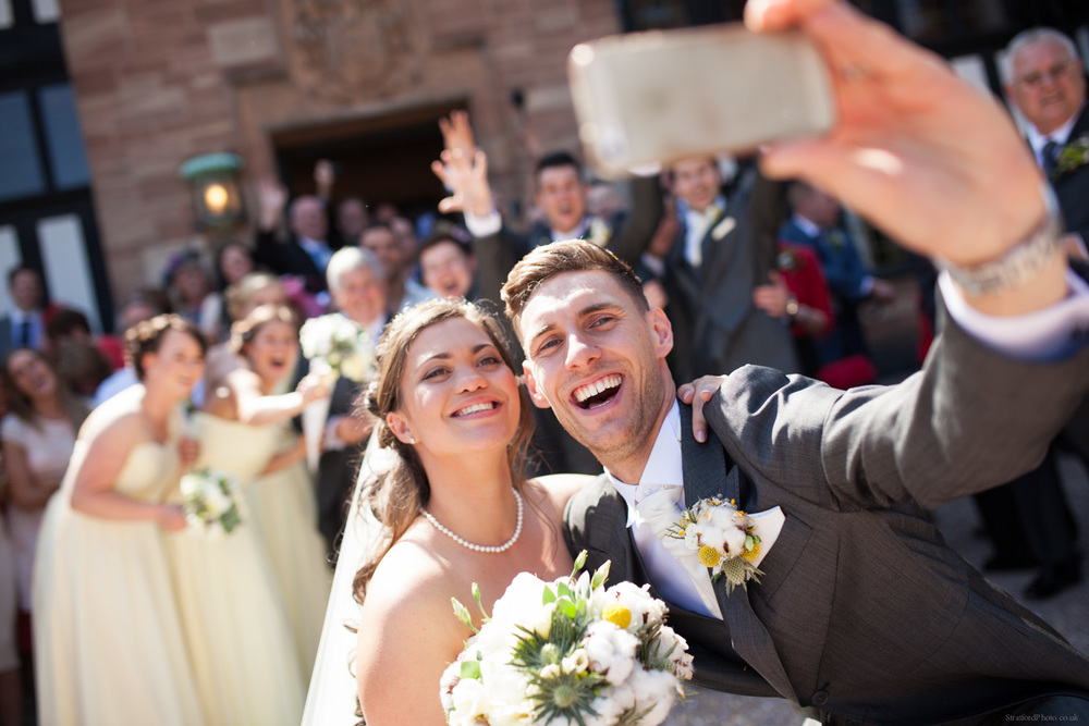 Selfie de noiva e noivo antes de casar!
